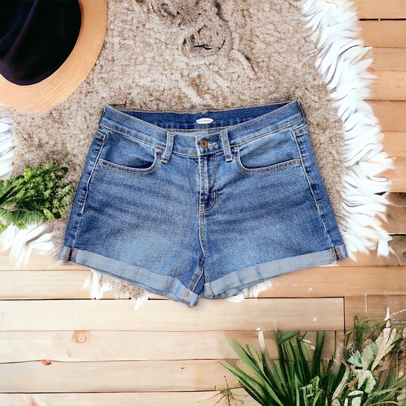 Old Navy Medium Wash Midi Shorts - Picture 1 of 5